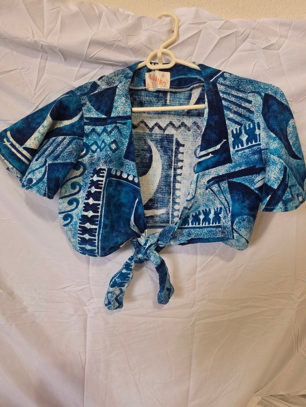 Vintage Kuuipo Crop Top Blue White Graphic Print Open Tie Front 90s